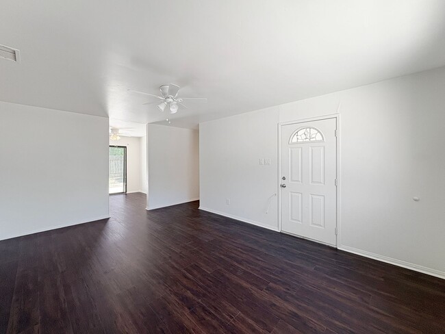 Building Photo - Spacious 4-Bedroom Retreat in the Heart of...