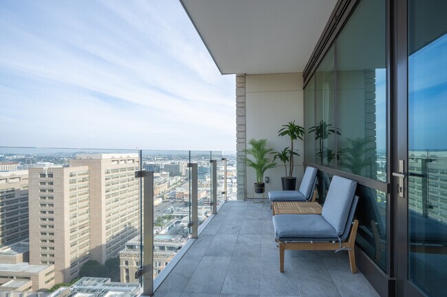 Balcón privado - 400 S Broadway
