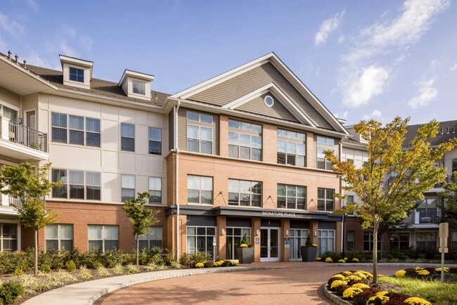Building Photo - Signature Place