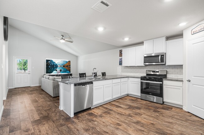 Building Photo - 274 Sparrowhawk