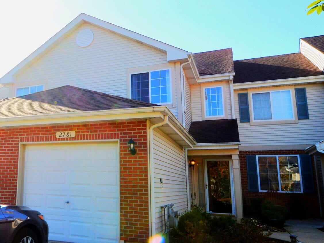 2781 Odlum Dr, Schaumburg, IL 60194 Townhome Rentals in Schaumburg IL