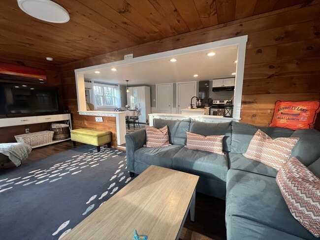 Building Photo - 50 Browning Pond Cir