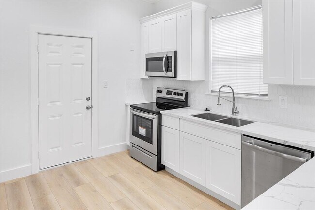 Foto del edificio - 702 40th St