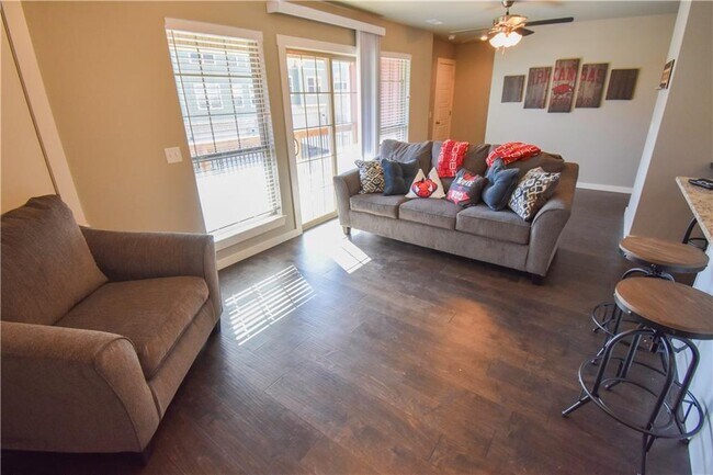 Foto del edificio - 2798 W Blackstone Crossing