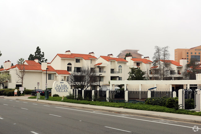 Building Photo - La Jolla Garden Villas