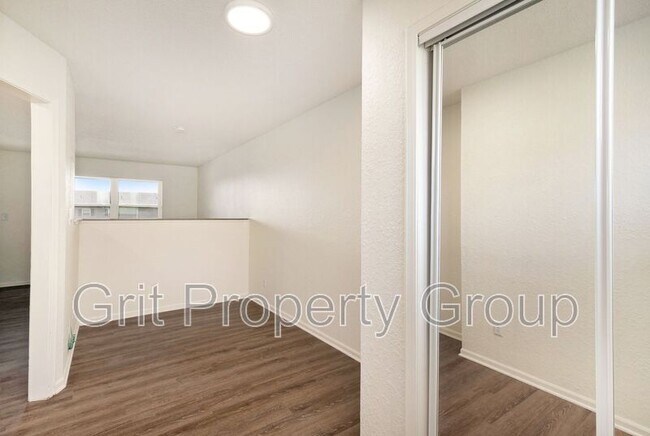Foto del edificio - 2324 NE 70th St