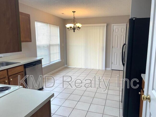 Foto del edificio - 4010 Woolcott Ave