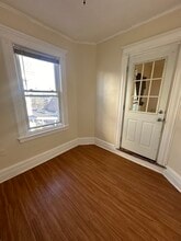 Building Photo - 18 Noll Pl