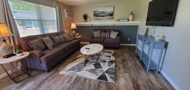 Photo - 219 Maxwell St Apartment