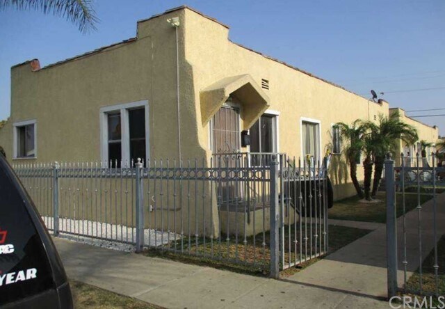 Primary Photo - 2328 Bedessen Ave