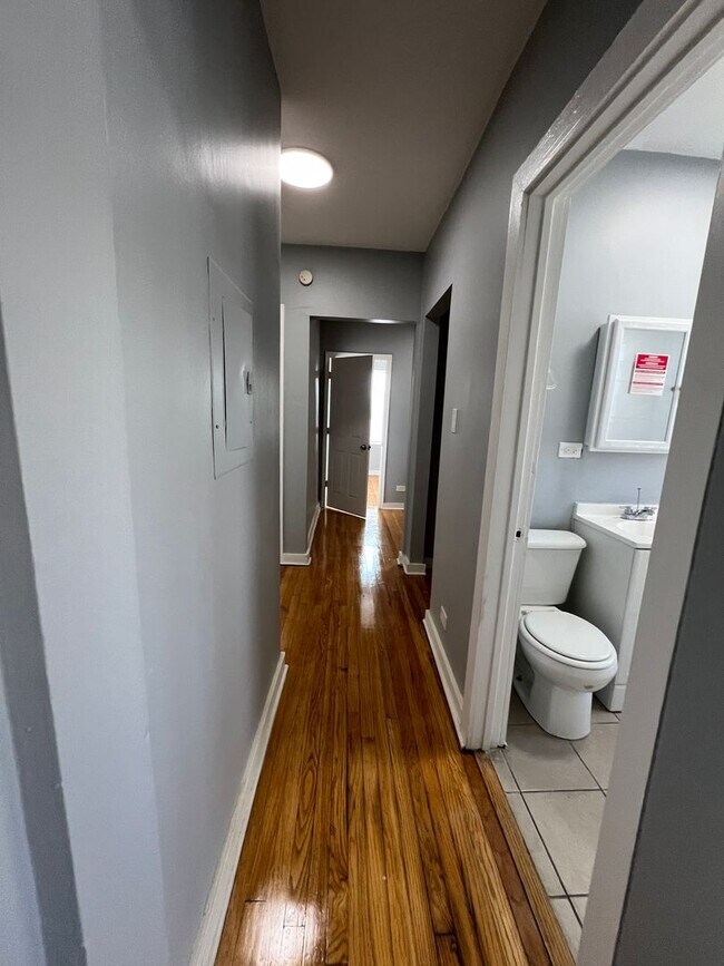 Foto del edificio - 348 74TH ST