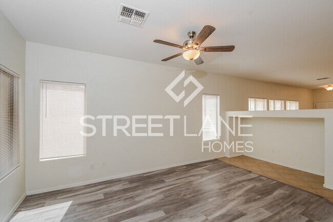Building Photo - 13804 W Caribbean Ln