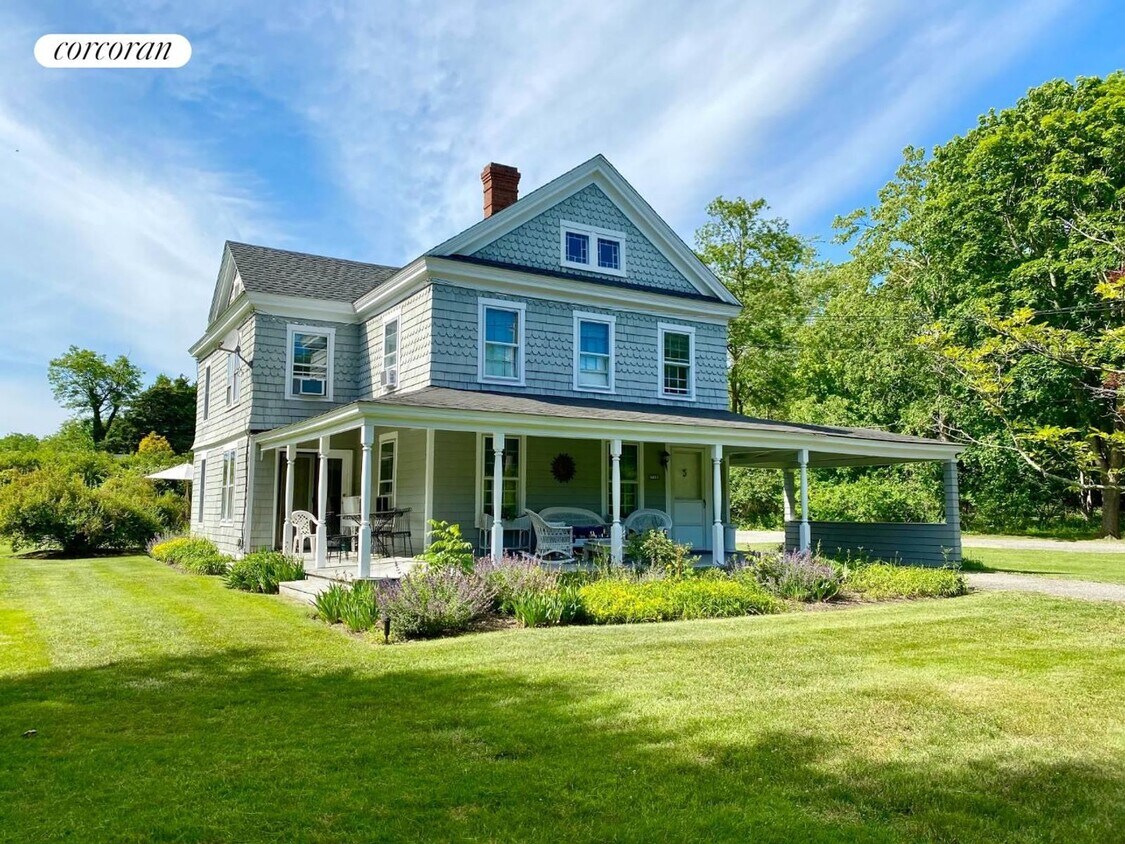 718 Montauk Hwy, East Quogue, NY 11942 House Rental in East Quogue, NY