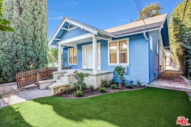 Foto del edificio - 951 Hilldale Ave