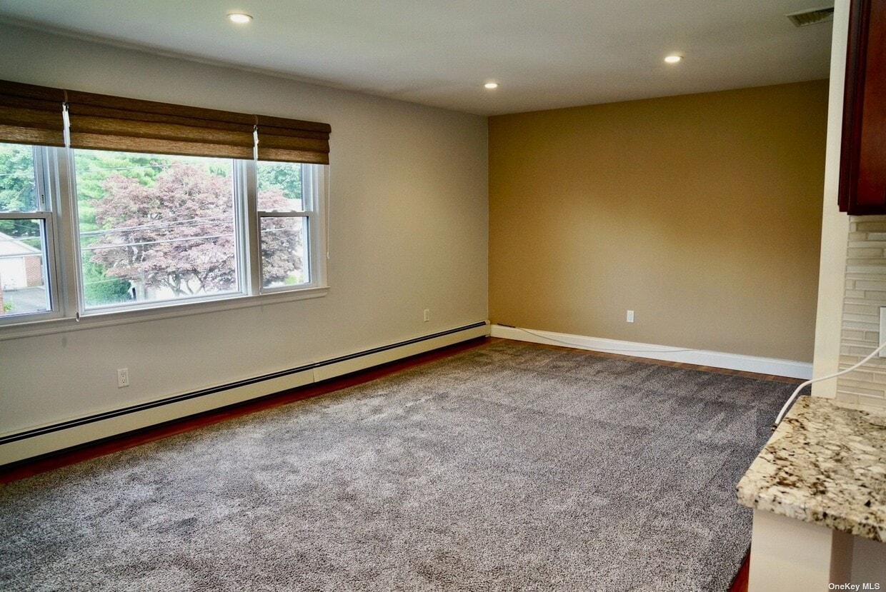 68 Lee Ave, Albertson, NY 11507 House for Rent in Albertson, NY