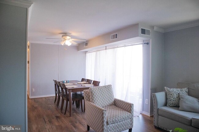 Building Photo - 2900 Kings Chapel Rd