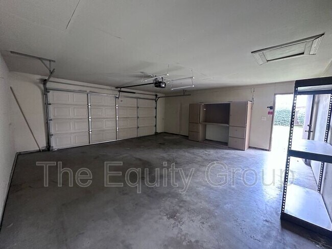 Building Photo - 3829 W Hillsdale Ave