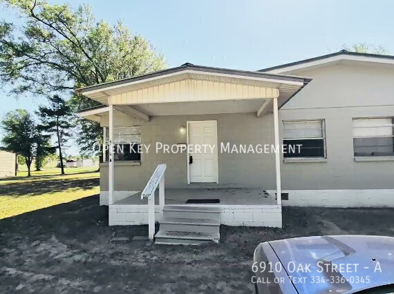 Building Photo - 6910 Oak St