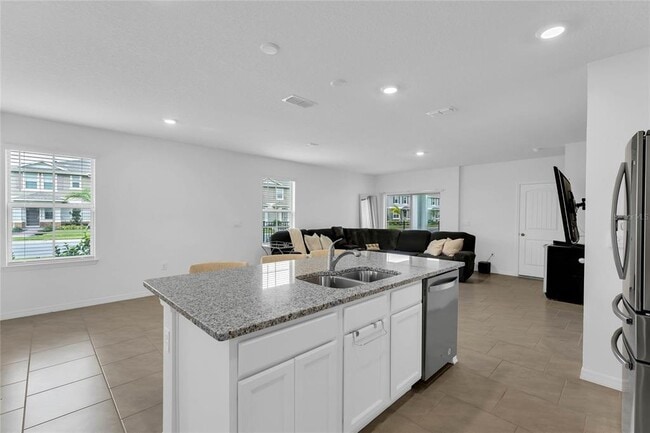 Building Photo - 13157 Bounty Ave