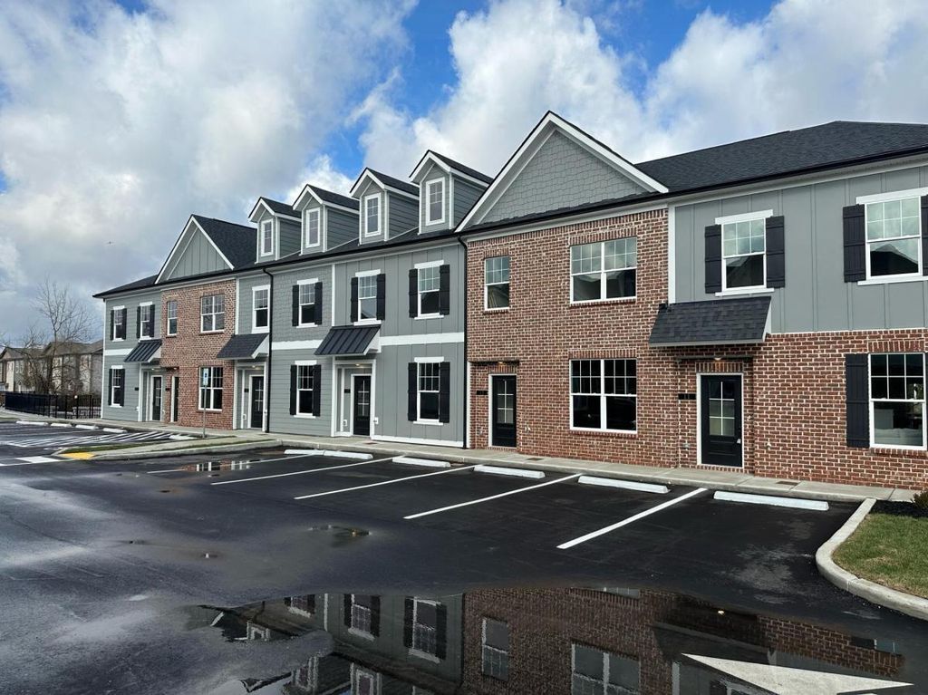 Foto principal - Harding Townhomes