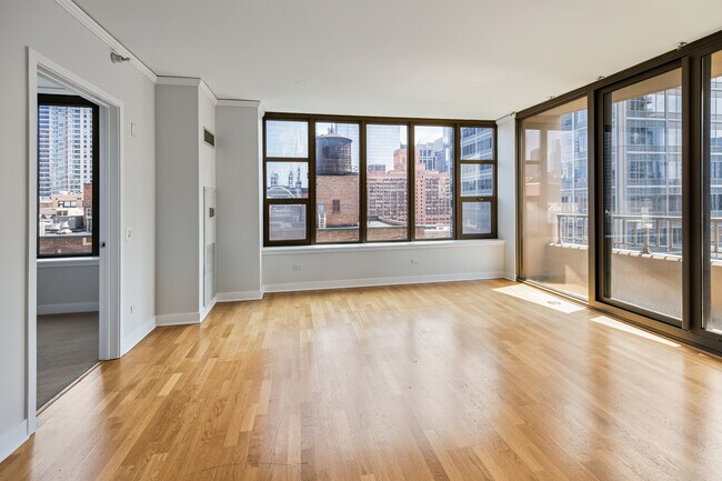 Foto del edificio - 200 N Jefferson St