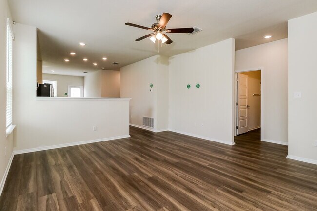 Building Photo - 169 Rosetta Rd