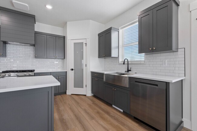 Foto del edificio - 535 S Cutler Ave