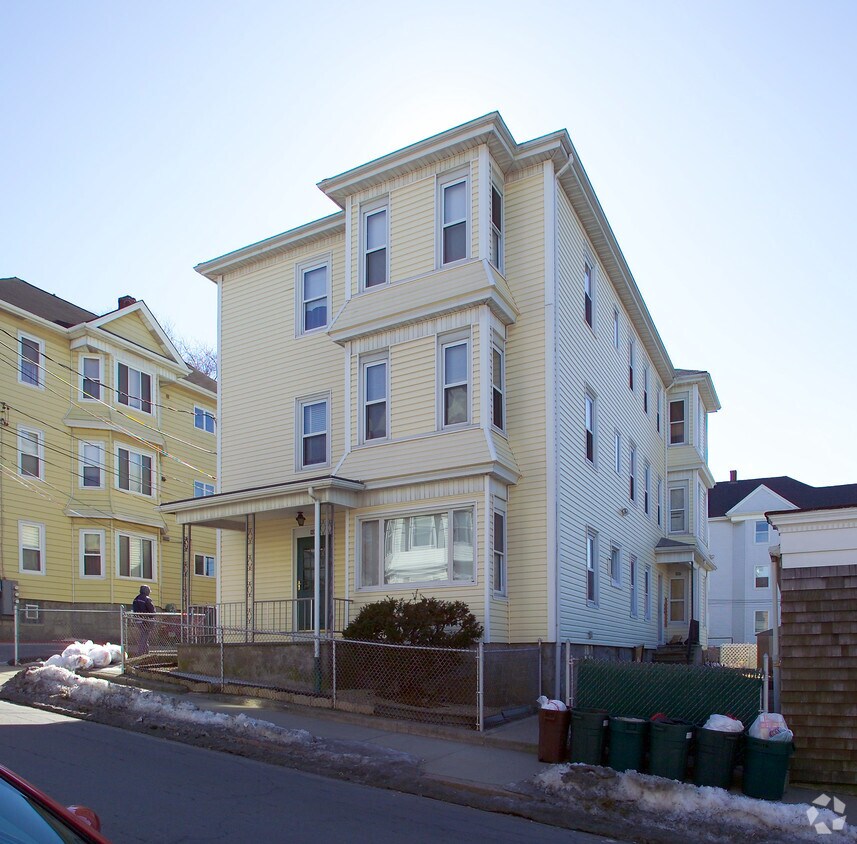 451 Osborn St, Fall River, MA 02724 Apartments in Fall River, MA