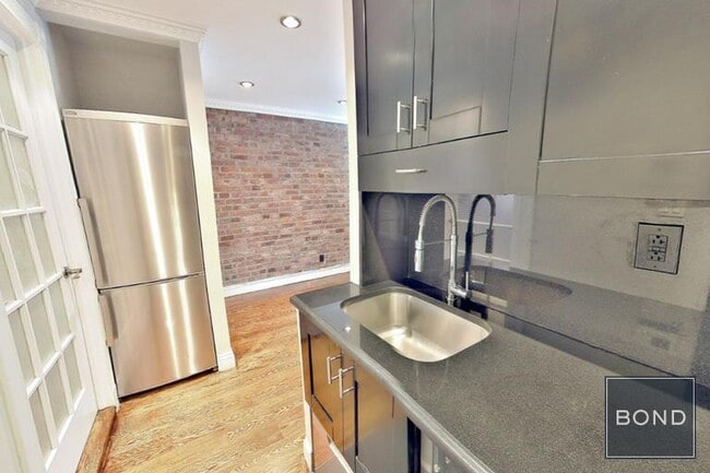Building Photo - 115 Mulberry St