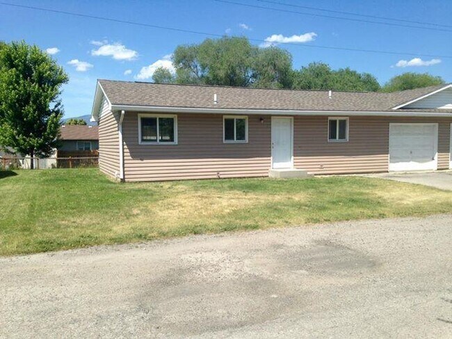 Foto del edificio - 100 S Curtis St