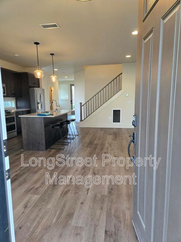 Building Photo - 1947 SW Stanford St