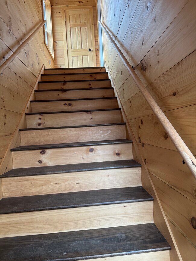 Building Photo - 340 Granite Hill Rd