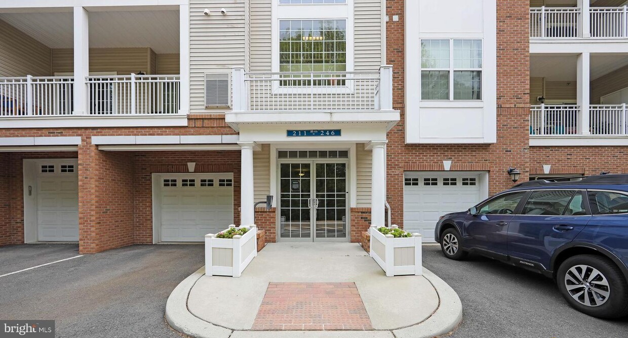 244 Park Pl Dr, Cherry Hill, NJ 08002 Room for Rent in Cherry Hill