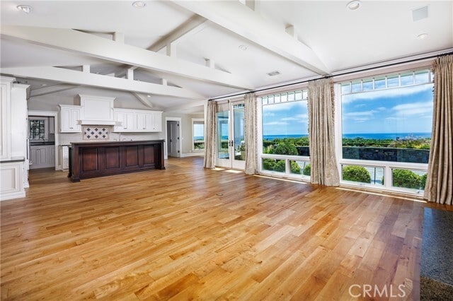 Foto del edificio - 3415 Seabreeze Ln