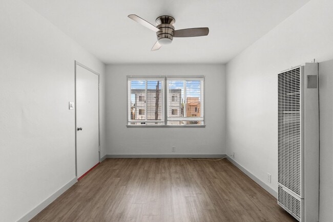 Foto del edificio - 727 Olive Ave