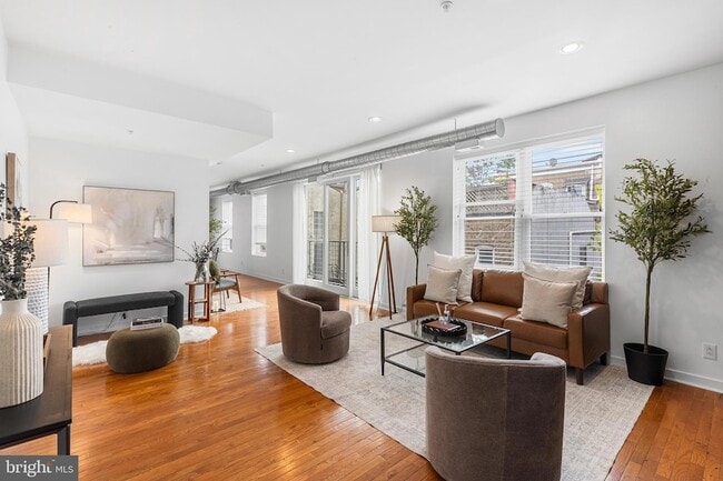 Photo - 712-16-716 N 2nd St Apartment