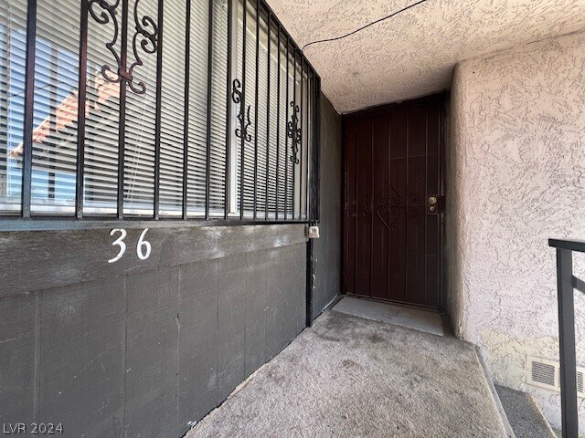 Foto del edificio - 1390 E Vegas Valley Dr