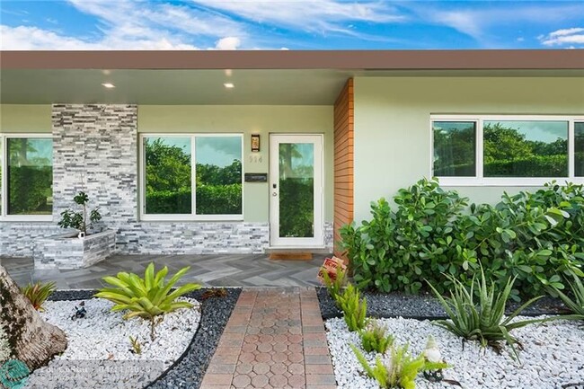 Building Photo - 914 Orange Isle