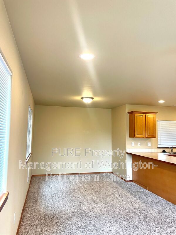 Foto del edificio - 2421 St Paul St