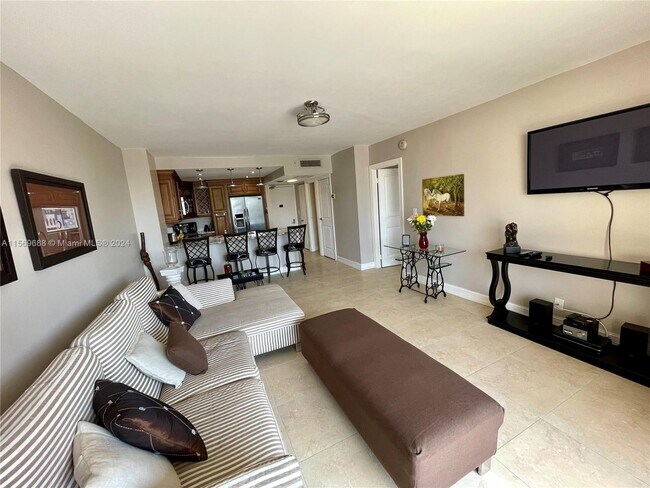 Building Photo - 20301 W Country Club Dr