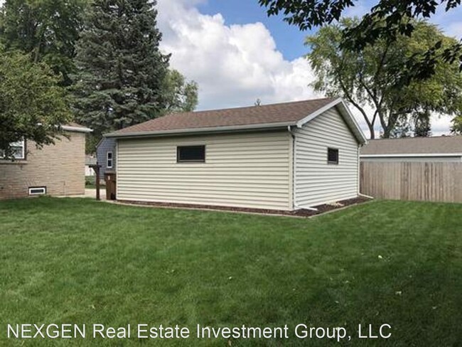 Foto del edificio - 3 br, 1 bath House - 825 Jefferson St