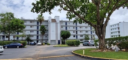 Building Photo - 8540 N Sherman Cir