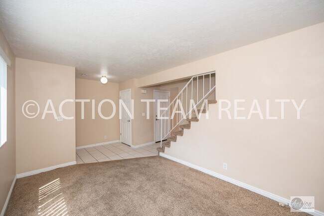 Foto del edificio - Duplex in Cottonwood Heights!