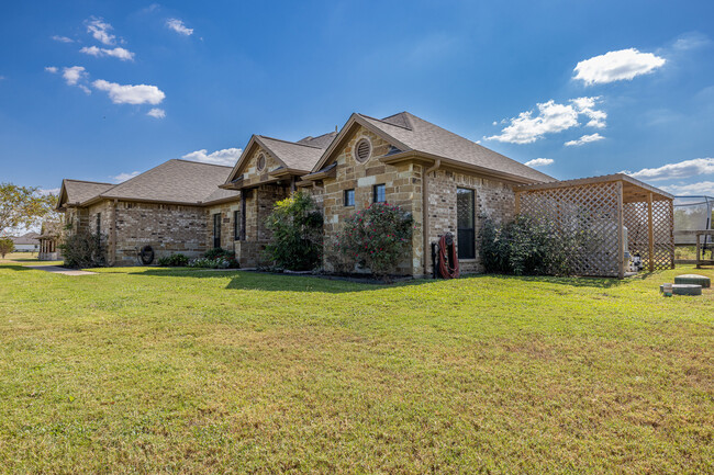Building Photo - 8700 Tejas Ranch Loop