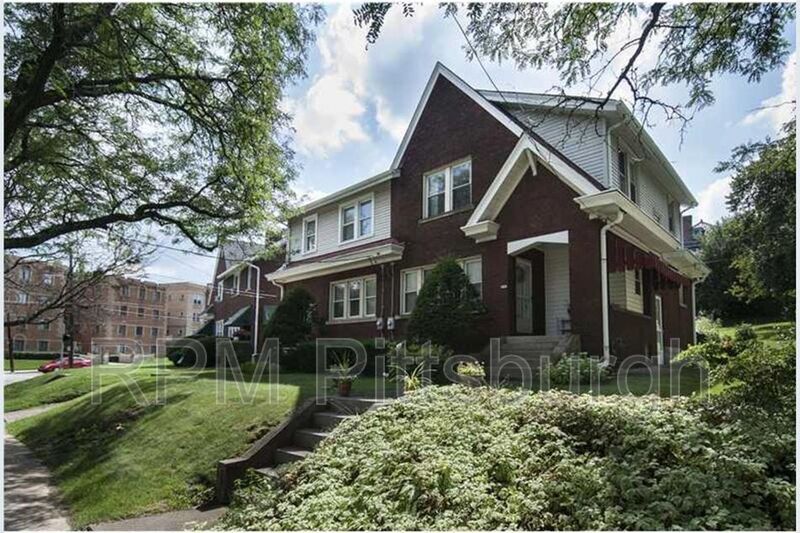 Foto principal - 105 N Meadowcroft Ave