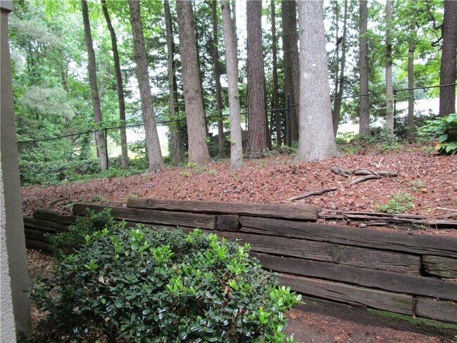 Building Photo - 4003 Wingate Way