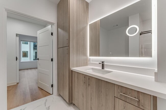 Building Photo - Lumen Luxury Lofts