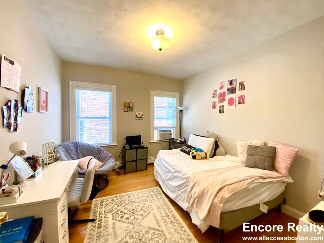 Foto del edificio - 1433 Cambridge St