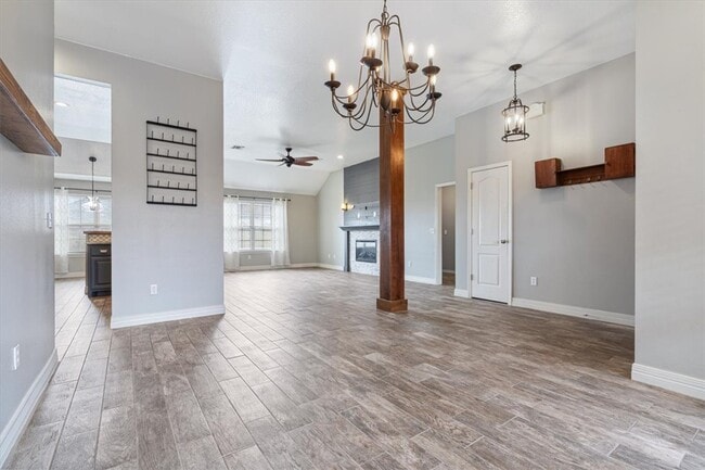 Foto del edificio - 101 Hoss St