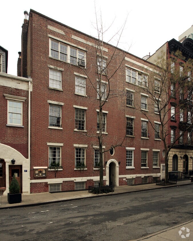 Building Photo - 19 Barrow St